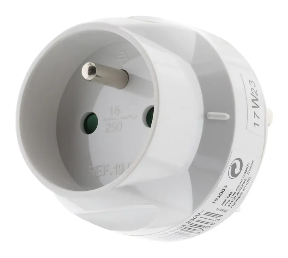 Zenitech Transformateur, Convertisseur Et Chargeur Usb-Adaptateur prise mâle 20A vers prise femelle 16A -