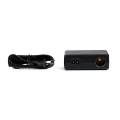 Igloo Adaptateur 230V vers 12V avec câble détachable 230V noir compact