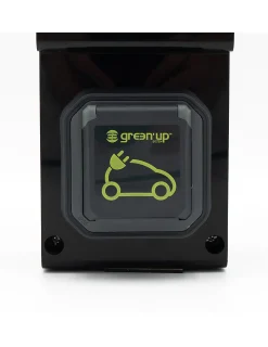 Carré Rouge Borne Recharge Voiture Électrique-Borne De Recharge équipée D'une Prise Green'up Complète Avec Protections