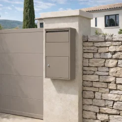 Couleurs Du Monde Boîte À Colis-Boîte aux lettres murale taupe en acier galvanisé avec cylindre de sécurité et 2 clés