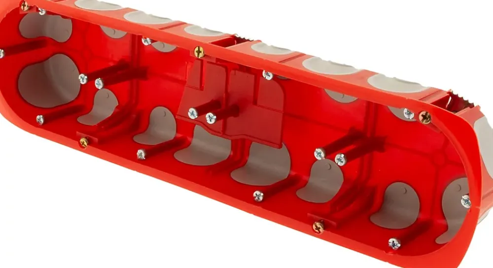 Protec Boîte d'encastrement No Airbox Multiplat 4 postes - P40 mm