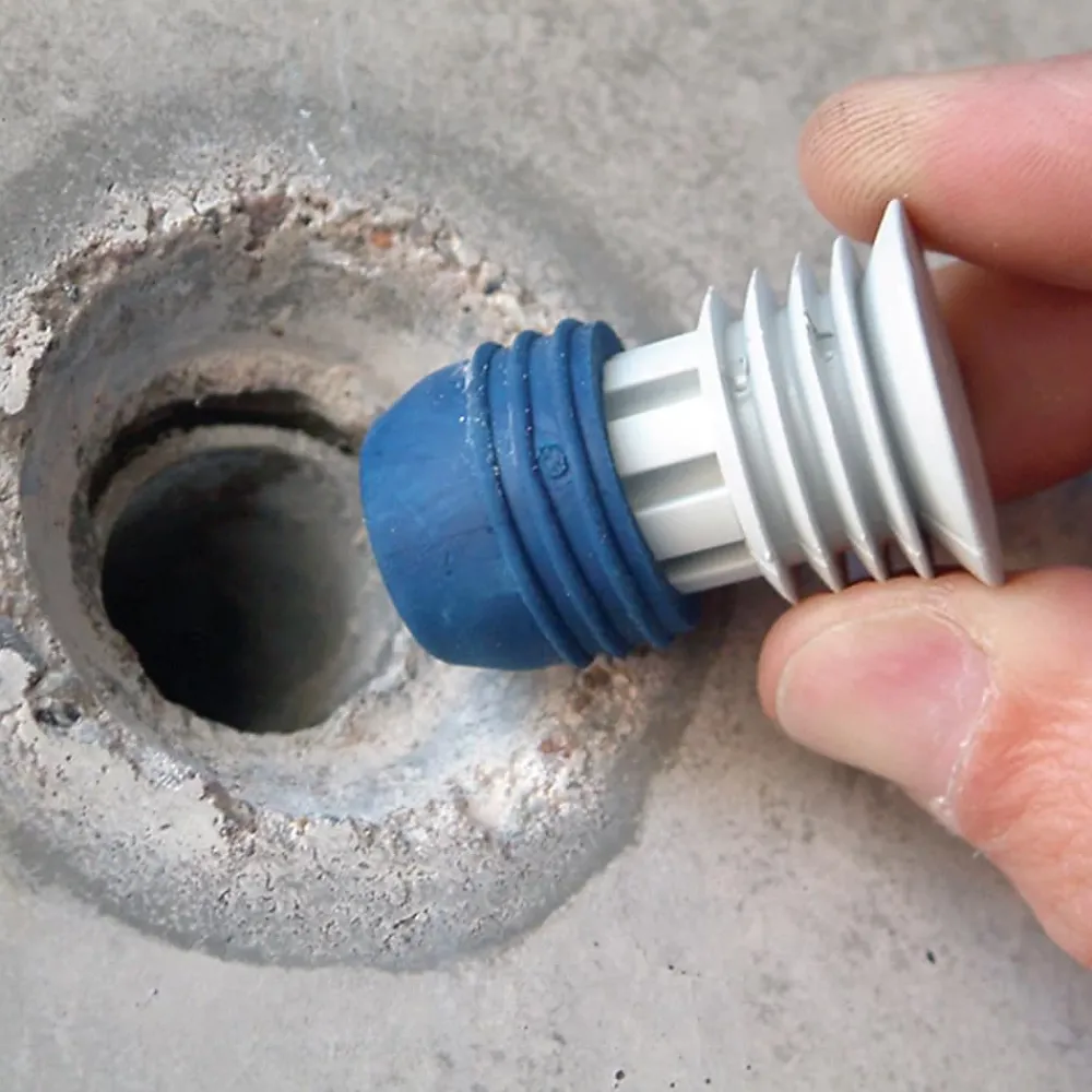 Sopgal Bouchon d'étanchéité hydro-expansible pour tubes muraux. Se dilate avec l'eau, obturant les trous dans murs après le décoffrage