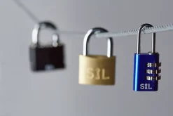 Smith & Locke Cadenas, Antivol-Cadenas à combinaison en aluminium coloris bleu l.21 mm anse en acier