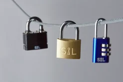 Smith & Locke Cadenas, Antivol-Cadenas à combinaison en aluminium coloris bleu l.21 mm anse en acier