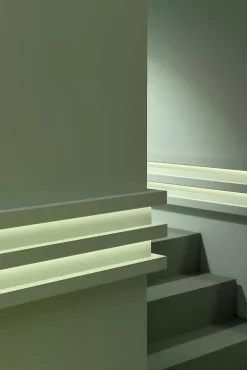 Orac Decor Moulure, Goulotte Et Plinthe-C381 Corniche Plafond -Luxxus - 9,5x5cm (h x p) Carton complet
