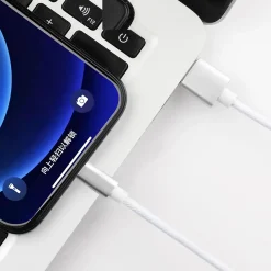 GAO Chargeur + câble USB-A Micro USB inclus