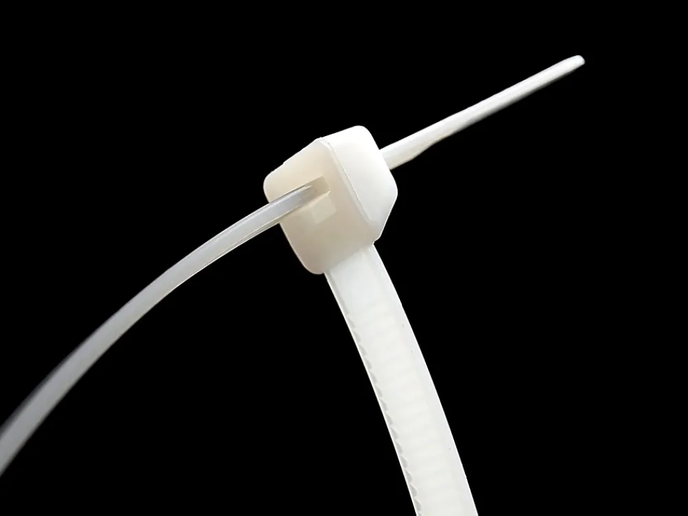 Velamp Colliers de fixation en nylon. Blancs. 4,8x300 - 100pces