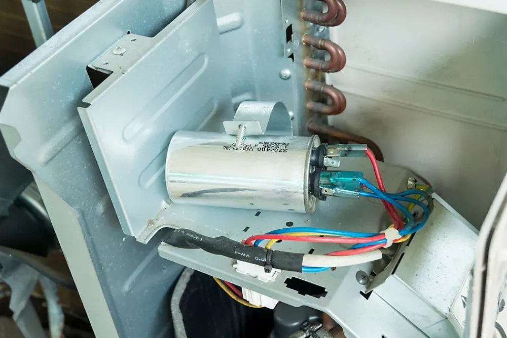 Tecnid Condensateur de démarrage pour moteurs électriques, 450V, capacité : 50 microfarad, 4 broches / M8