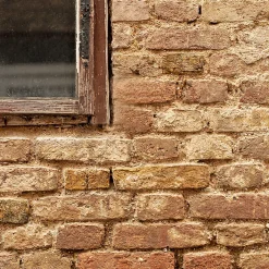 Sopgal Consolidator KS Strong (25L). Compacte surfaces et murs fortement endommagés avec des glissements grès. Arrêtez la désintégration