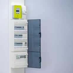 Hager Disjoncteur 1P+N 3kA C-32A connexion SanVis 1 Module - - MFS732