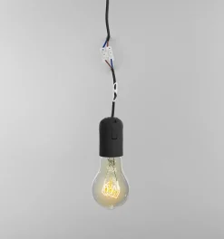 Velamp Fixation Et Raccordement Du Câble-Douille pré-assemblée avec câble d'alimentation et bornier. E27. Câble de 16 cm. Noir