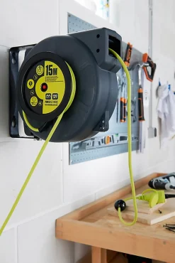 Diall Enrouleur Électrique-Enrouleur automatique de câble mural H05VVF 3G 1,5mm² 15m