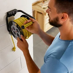 Diall Enrouleur de bricolage HO5VVF 3G1.5mm² 25m