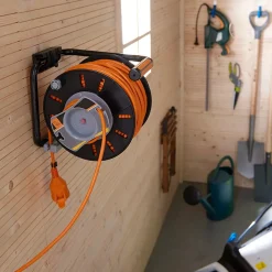 Diall Enrouleur de jardin 22/3M H05VVF 3G1 5mm²