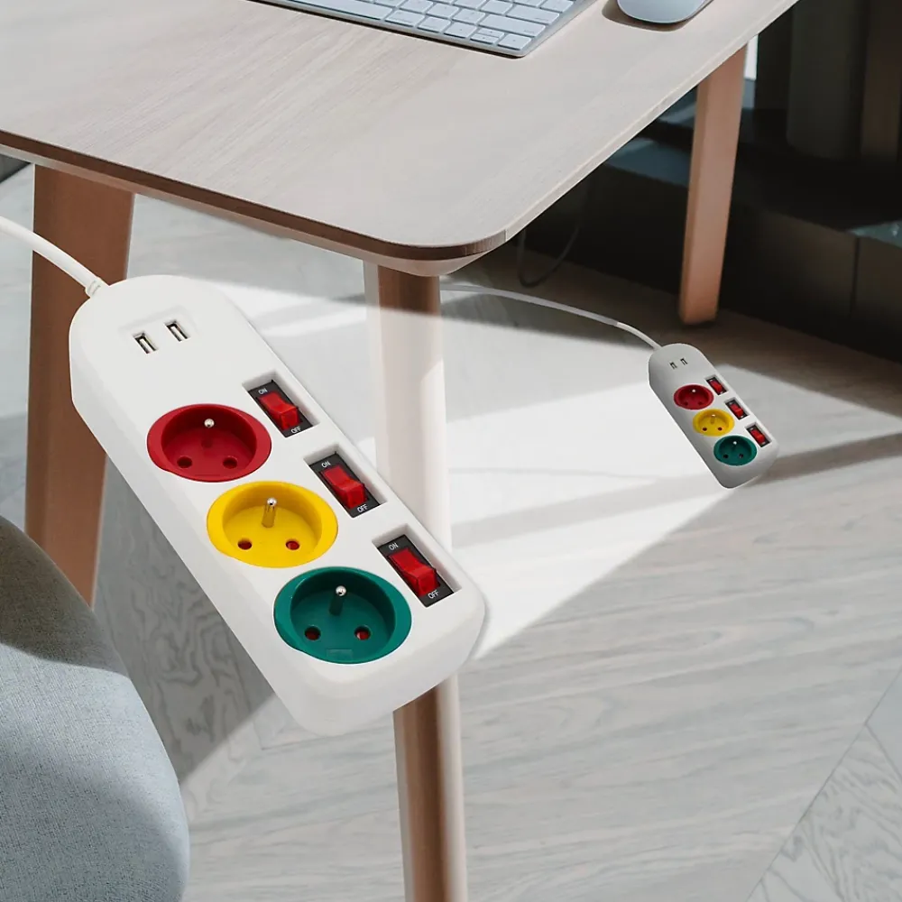 Fishtec - Multiprise Trio Color - 3 prises avec interrupteurs + 2 ports USB - Câble 1,8 m - 3680W - ABS robuste