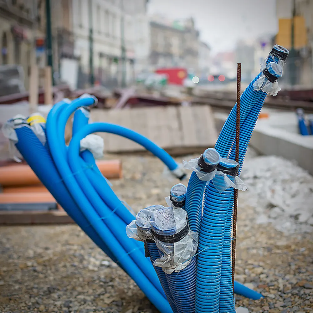 Edo Gaine électrique enterrée FI40 mm 50 m annelée double paroi avec tire fil et manchon 450 N bleue