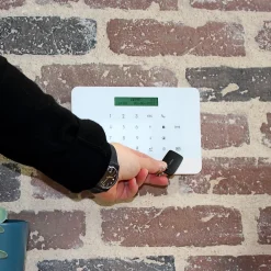 Avidsen Alarme Sans Fil-Kit alarme sans fil connectée HomeSecure pour votre maison T4/T5