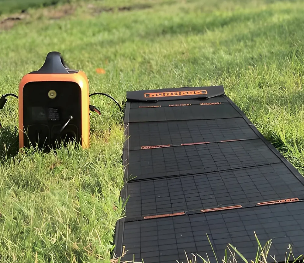 Runhood Kit Chantier Leger - 648 Wh + 100 W Solaire - Energie Portable pour Petit Outillage