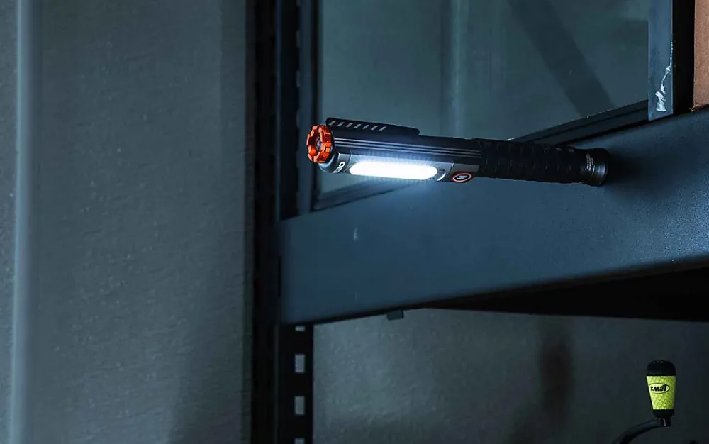 Nebo Lampe de Poche Pro+ - LED COB Rechargeable - 600 Lumens - Aluminium Noir - IP67