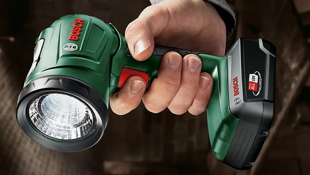 Bosch Lampe torche UniversalLamp 18V (sans batterie)