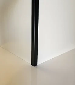 Alucouleur Lot 5 Cornières d'angle RAL 9005 Sat Noir - épaisseur 1mm - Long 150 cm (2 cm x 2 cm )