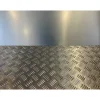 Alucouleur Tôle-Plaque Aluminium Strié, ép. 2/3mm, Hauteur 35cm x Largeur 30cm