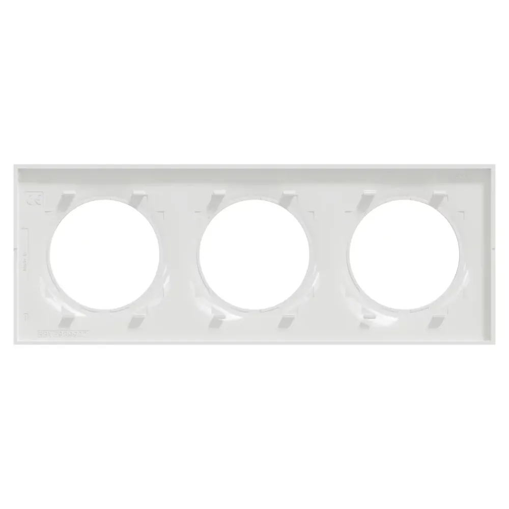 Schneider Electric Plaque de finition 3 postes Odace Styl S520706 coloris blanc l.227 x P.10 x H.85 mm