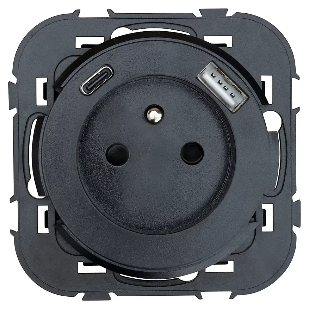 Jacobsen Prise avec terre Espen noir à composer + 1xUSB-A + 1xUSB-C