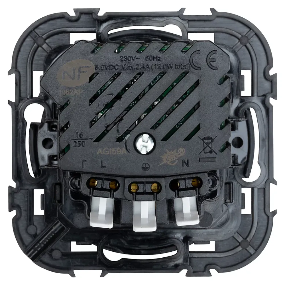 Jacobsen Prise avec terre Espen noir à composer + 1xUSB-A + 1xUSB-C