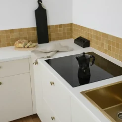 Cuisissimo Prise Encastrable-Prise cuisine BARRY - Bloc 3 prises Soft Touch noir