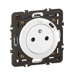 Legrand Prise de courant avec terre + 1 USB-C Céliane blanc