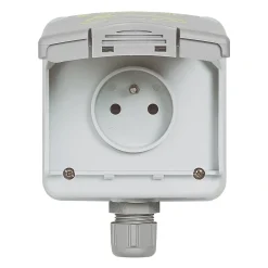 Legrand Prise de courant étanche Green'up pour véhicule électrique + patère de sécurité