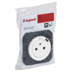 Legrand Prise Encastrable-Prise 2 pôles + terre + Prise USB-C Dooxie blanc carrée