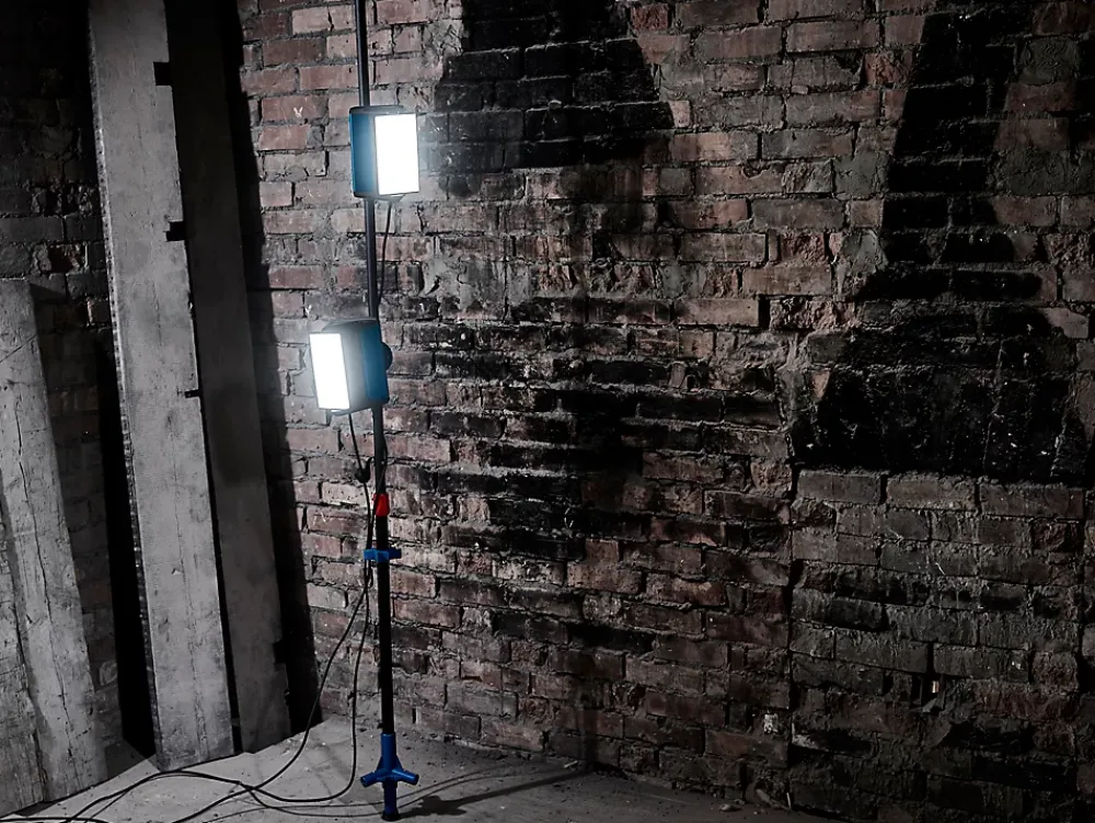 Erbauer Projecteur de chantier double sur pied 2000 lumens