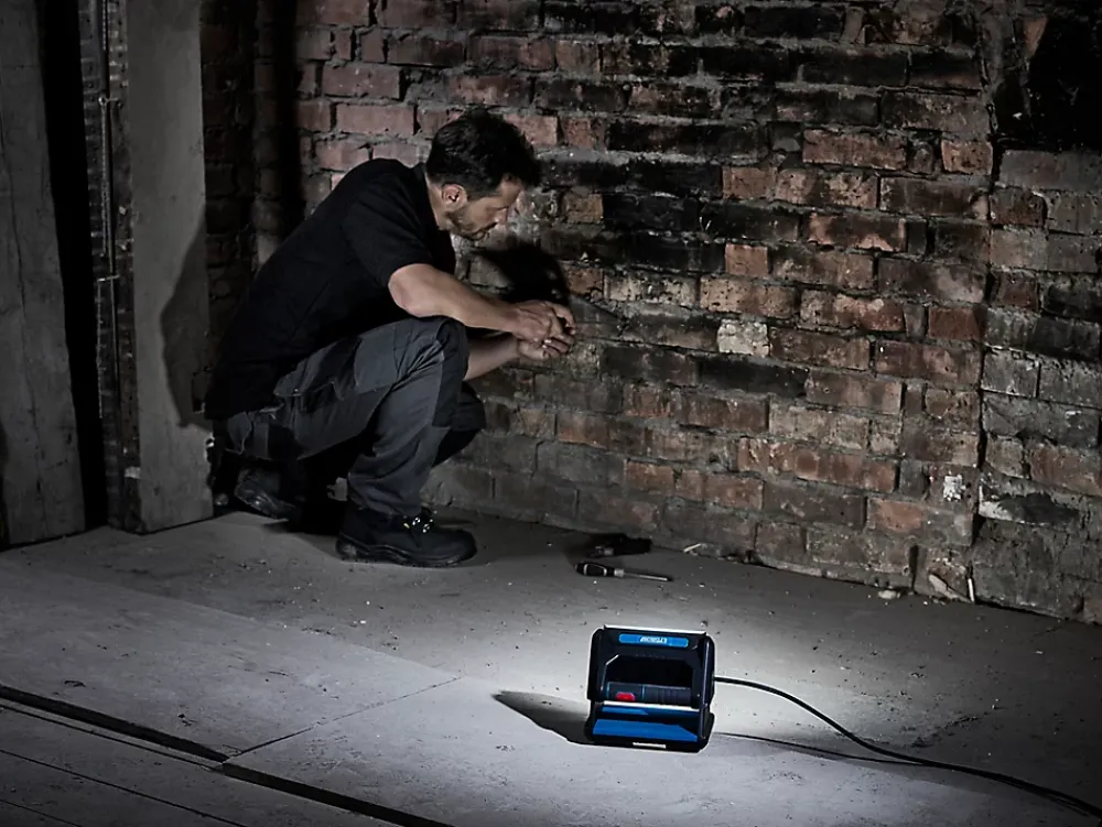 Erbauer Projecteur de chantier 2000 lumens