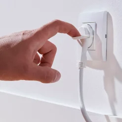 Diall Rallonge intérieur H05VV-F 3 x 1.5 mm² 3m + prise blanc