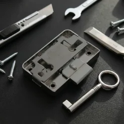 Diall Serrure en applique l. 42 mm x H. 55 mm x EP. 9 mm