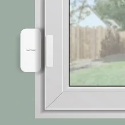 Avidsen SMALL KITDOORGUARD CONTROL - Kit mini alarme pour porte et fenêtre avec sirène intégrée et télécommande - - 100028