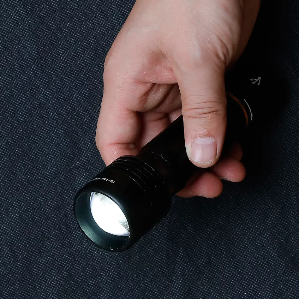 Stanley Torche rechargeable Zoom 600 lumens
